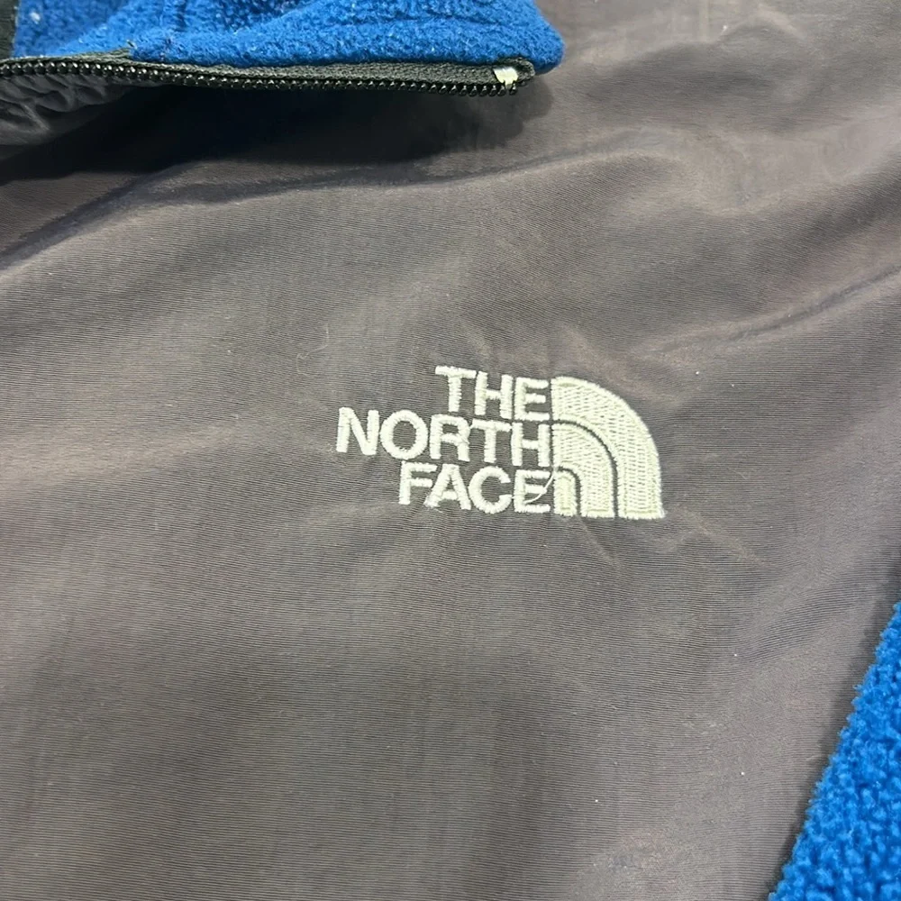 The North Face Youth Full Zip Grey Blue Polartec Jacket. Size‎ XL